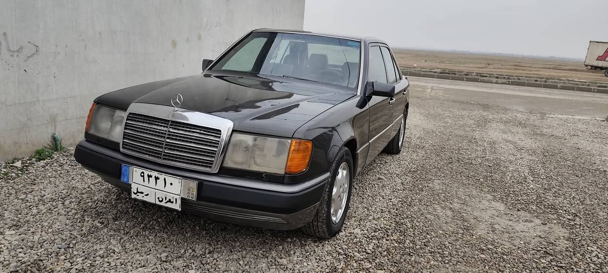 السلام عليكم مارسيدس دب للبيع موديل 1991 رقم اربيل شرط تحويل وغرامات محرك بطه 2ونص VVTT
كشنات جلد 
 شاشه كاميرااا
 مال جناي
السعر 49 وبيهه مجال قليل فقط للشراي
للتواصل العنوان كلار. ***********
