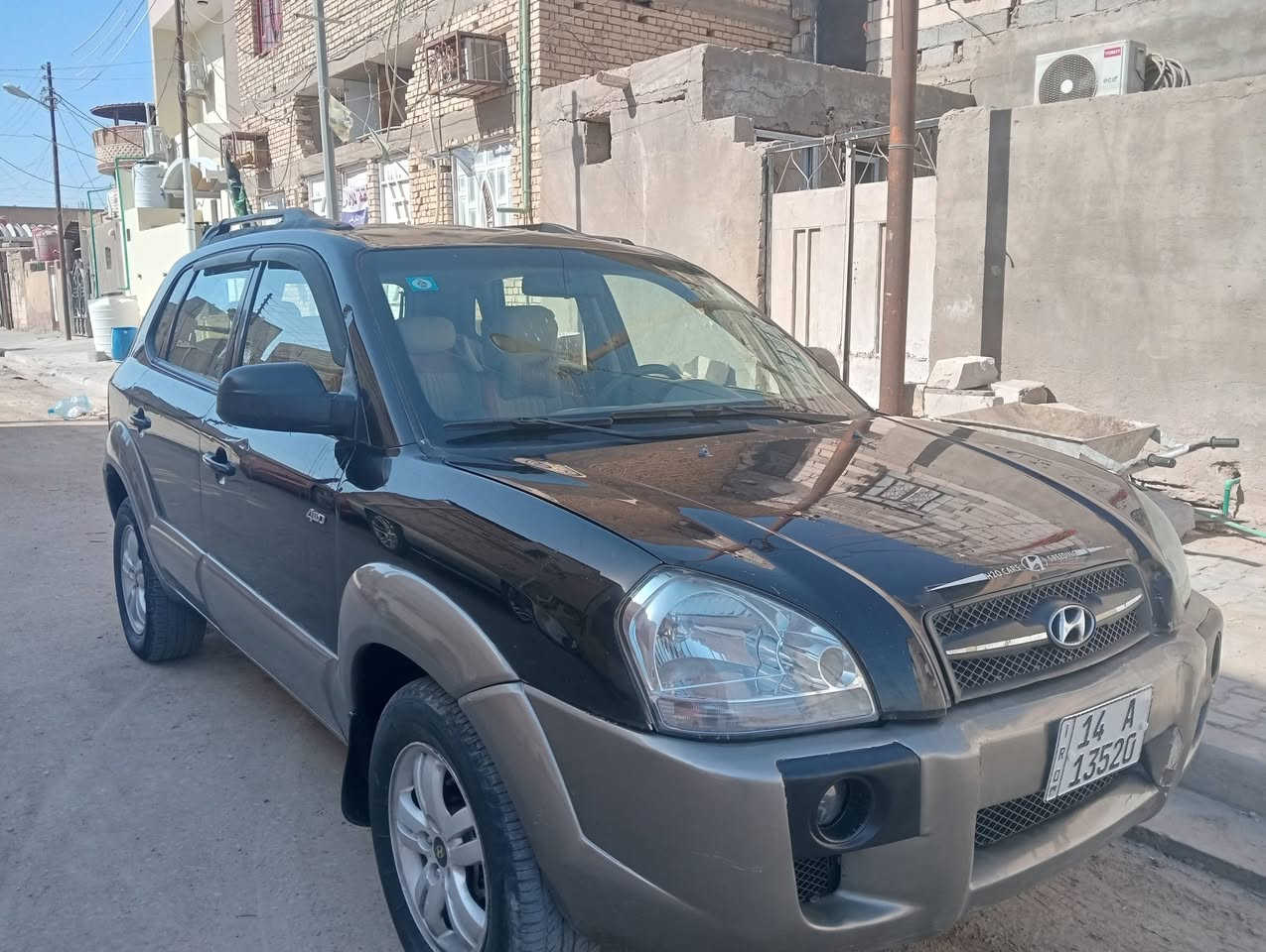 #ب110فقط
#توسان 2009 للبيع 
#رقم جديد بصرة انكليزي باسمي 
#هزة جديدة 
#سنوية جديدة 
#محرك جديد 
#الگير جديد 6 سلندر 2700
#كهربائيات جديدة 
#التبريد نظيف وبارد جدا 
#شاشة كامرة 
#تايرات نظيفة 
#حدادية جديدة 
#لونها اسود كما موضح بالصورة 
#مكان السيارة البصرة التنومة 
#للتواصل مع صاحب السيارة:
 ***********
