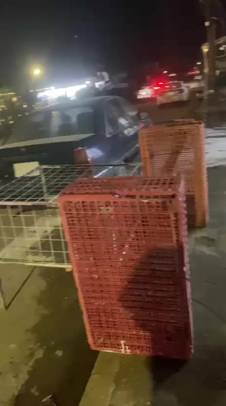 العنوان قرب اراس الثاني مقابيل أهل الأثاث رقم ***********
