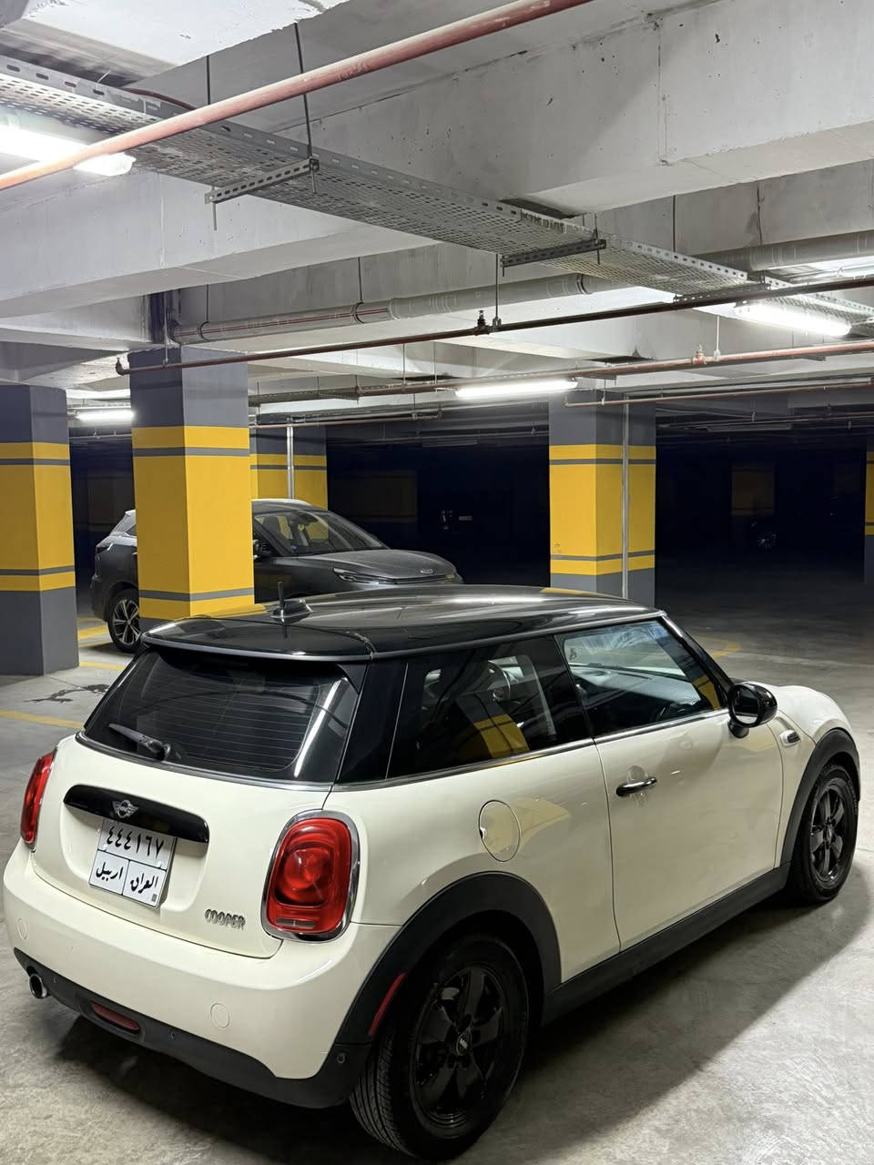 ✅Mini cupr 2016
سيارة فول مواصفات بدون بانوراما بصمة كشن جلد لايت ليد تحديد سرعة محرك ١.٦ توربو اقتصادى 

٣قطع صبغ بدون ارباك كير محرك كهربائى  بشرط 

سعر ٩٣  ورقة مكان سيارة اربيل ***********_***********

