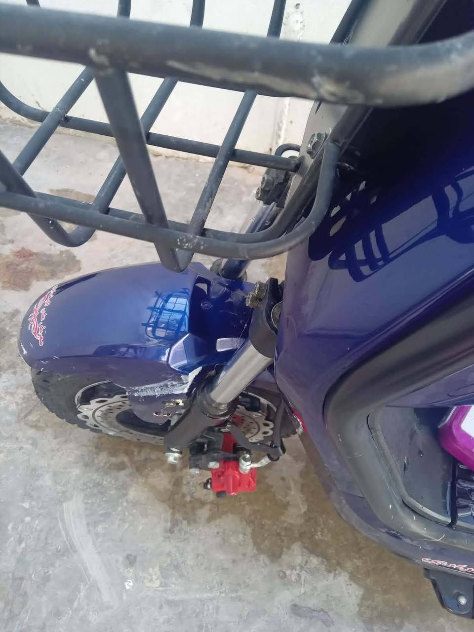باسكيل شحن للبيع يحتاج بطاري وايحتاج تصليح وايرت باقي كول شرط فحص سعر 60


**إذا كنت صاحب هذا الإعلان وتريد حذفه لأي سبب، رجاءا أرسل رسالة إلى الدعم الفني**