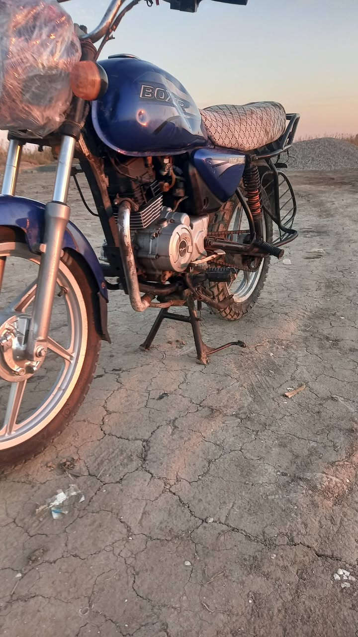 بوكسر مچفتة توهى وراق صولي موديل 2018 ناصرية رفاعي سعر 450 وبية مجال اني مكلف بل نشر هذ رقم صاحب درجة ***********
