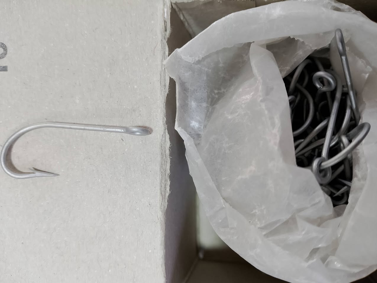 سنارات اصلي نرويجي 
موجود جميع الاحجام 
***********
