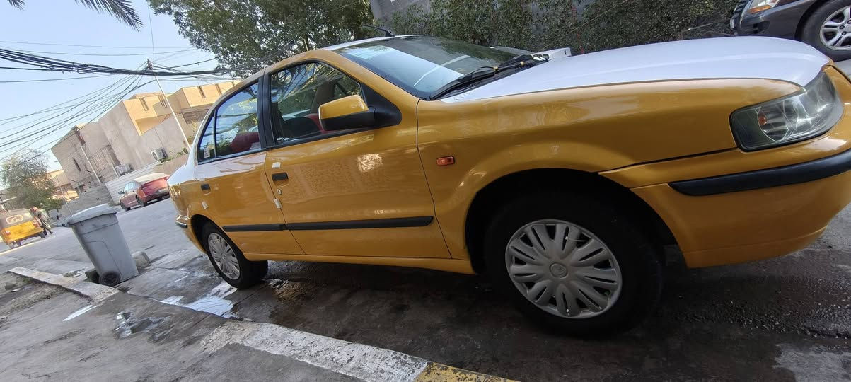 سلام وعليكم سمند موديل ٢٠١٢ سيارة كلش نضيفة وجاهزة من كلشي مكينة كير حدادية خير من الله تبريد ثلج بيهة صبغ بالجاملغ الخلفي يسرة بدون اي ضربة دواخل كلهة بلادية صفاحهة عدلة غرفتهة نضيفة رقم بغداد مكان بغداد سعر ٣٩ وبيهة مجال رقم ***********
