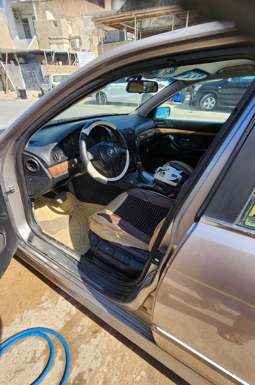 بيئم صقر ،موديل 1996
رقم اربيل ،شرط تحويل سنويه او وكاله 
سنويه ممنتهي 2027
وتحتوي على بطاقة بانزين ،
كَير ومحرك شرط ، هزه جديده ، 
بدون ضربه بس صبغ حزام بسبب الدوسات 
السعر 87 وبي مجال مكان كركوك
للتواصل الدخول خاص على الحساب 
او الاتصال بالرقم ***********
