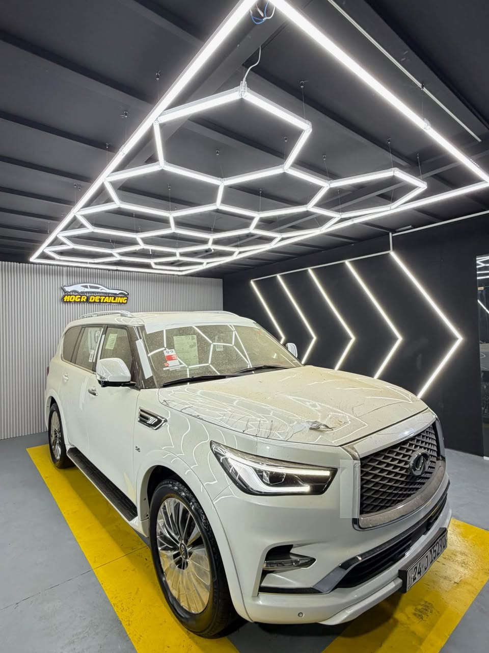 ‎السلام عليكم ✋🏻

‎نيسان انفنتي QX80 خليجي وكالة سردار 
‎محرك ٥.٦ المرغوب  
——————————————————
‎السيارة جديدة جدا و احلى من الصور السيارة كفالة عامة حتى الدعميات بدون صبغ كير و محرك كفالة حدادية و تايرات جديدة سنوية جديدة تحويل بشرط 
————————————————-
‎موديل / ٢٠١٩  عداد المسافة / ٨٥ الف كم حقيقي شرط
———————————————————————-
‎السعر / ٣٤٠ ورقة ماكو هيج سعر بهيج نظافة 
———————————-
‎للاستفسار / *********** 
————————————
‎مواصفات بلاتنيوم فول 
‎فتحة ، خمس كاميرات  ، بصمة ، رادار امامي خلفي)
‎حساسات ، داخل مشمشي ، شاشات DVD ، ثلاجة ، 
‎صندوق كهربائي ، تشغيل عن بعد ، تحكمات ستيرن ، فور ويل ) السليمانية, العراق
