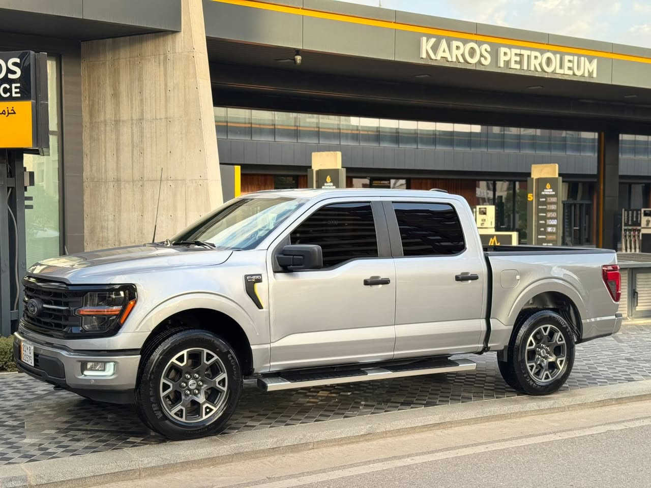 السلام عليكم للبيع فورد F150 _STX   موديل 2024 شكل جبير شاشة جبيرة رادار تحديد مسار بريك بصمة اتو هولت رادار بل مري كير تعليك ماشية 26 الف سيارة جديدة وحلوه وحادثها 
جاملغ سائق مصبوغ وبونيد مبدل ببلادي وجاملغ سكن بي تعديل بارد رقم سليمانية عنوانها سليمانية سعر مطلوب 275 وبي مجال للشراي 
تحويل ثاني يوم (***********)
