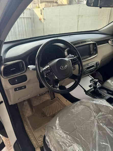 موديل 2020 6 سلندر فول موصفات على وضع الشركه ماشيه 60 الف مكفوله كفاله عاااااااامه مكفوله حتى من الرصعه  للاستفسار ***********
