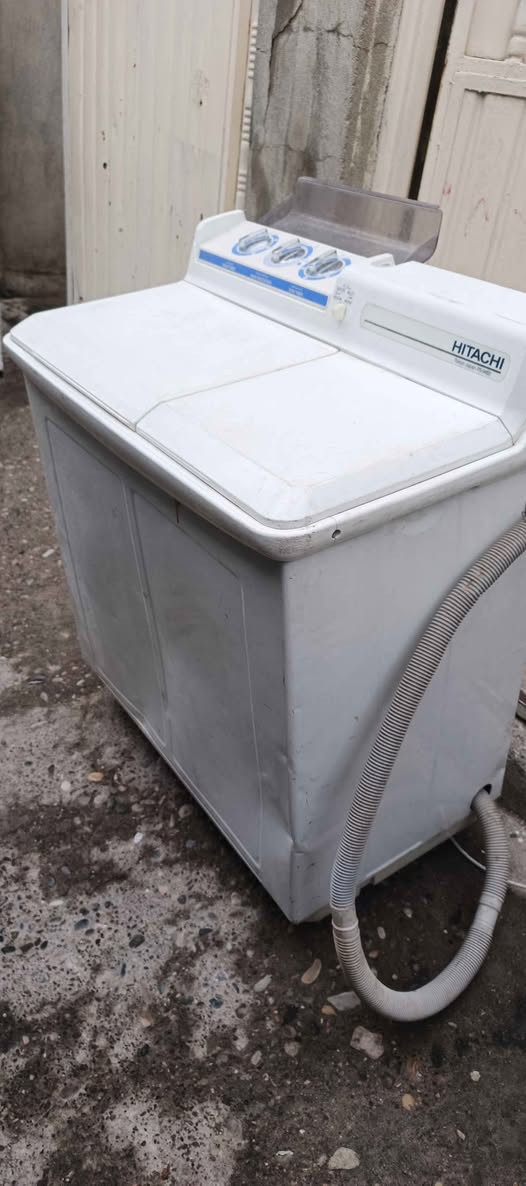 غەسالە بۆ فرۆشتن دەست کاری نەکراوە یابانیه زۆر مەزبوت و پاکە ئەوەش ڕەقەمە چاتم قفڵە چات مەکەن سلێمانی /*********** السليمانية, العراق
