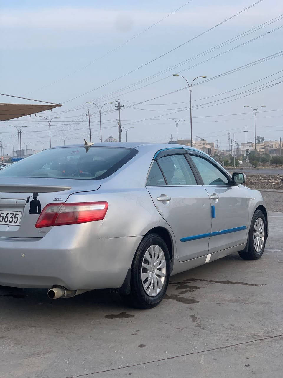 سياره كامري موديل 2008 سياره حلوه الف دينار ما تصرف عليه صدر امامي خلفي راديتر جديد تاير وياله كله جديد دوشمه داخليه ما خليت عليه محرك يبخر بس ما يصرف كير جديد تبريد تتفه رقم سليمانيه تحويل سعر 115 وبيه مجال لشراي ***********
