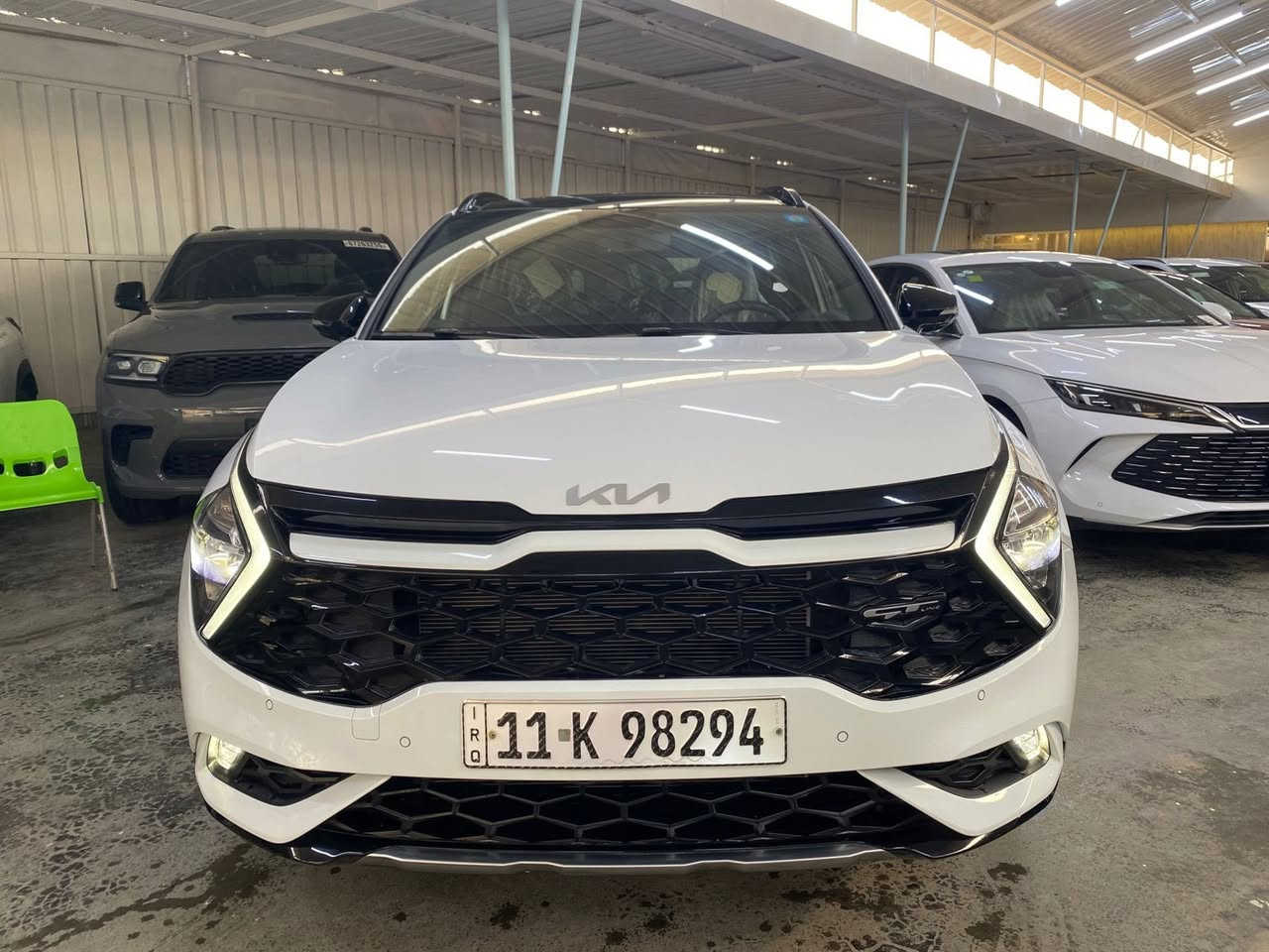 السلام عليكم للبيع كيا سبورتاج 2025 خليجي جيتي لاين اعله فئه رقم بغداد كفاله عامه سونار في المنشور ماشيه 7000 كم مكان السياره الكريعات شارع المعارض السعر 255 للاتصال ***********
