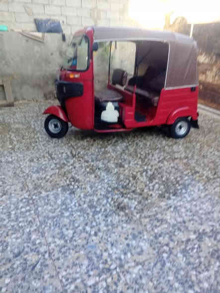 سلام عليكم تكتك 18 شهر 12 طابه ب19 رقم وسنويه  تحويل ثاني يوم  سعره 4و700تفصيل داخل لفديو مكاني سبع قصور شارع أبو علي*********** ما متوجد عل فيس
