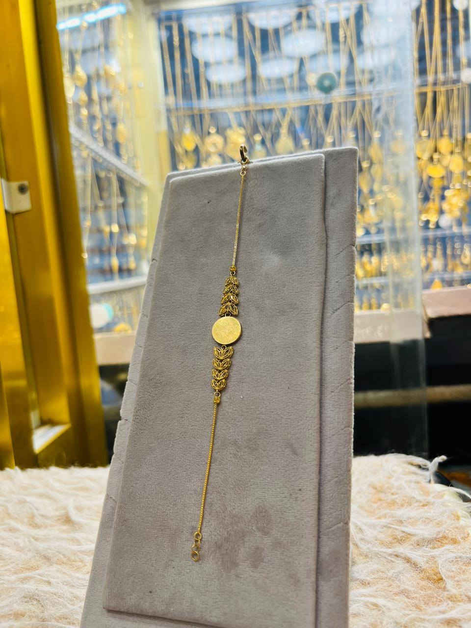 كميه بسيطه من البضاعه للذهب المستورد🤎

جميع الموديلات عيار 21✨

موديل حديث ومميز🌷

اوزان مختلفه من الخفيف إلى الثقيل ⚖️

اماراتي وتركي وإيطالي 

❤️لسنا الوحيدون ولاكننا الأفضل❤️

العنوان..بابل.. الحمزه الغربي..سوق الذهب..قرب منفذ حاكم للصيرفه او مجاور علوه السمك القديمه

للاستفسار خاص او الإتصال على ***********..كرار باسم عبد الواحد
