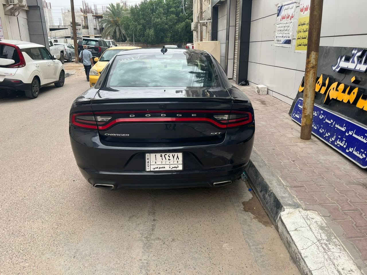 شارجر ٢٠١٧ اصل بيه رشات كلير من امريكا بدون قطرت معجون سياره جاهزه العنوان البصره الاصمعي الجديد السعر ١٥٠ وبيه مجال الرقم ***********
