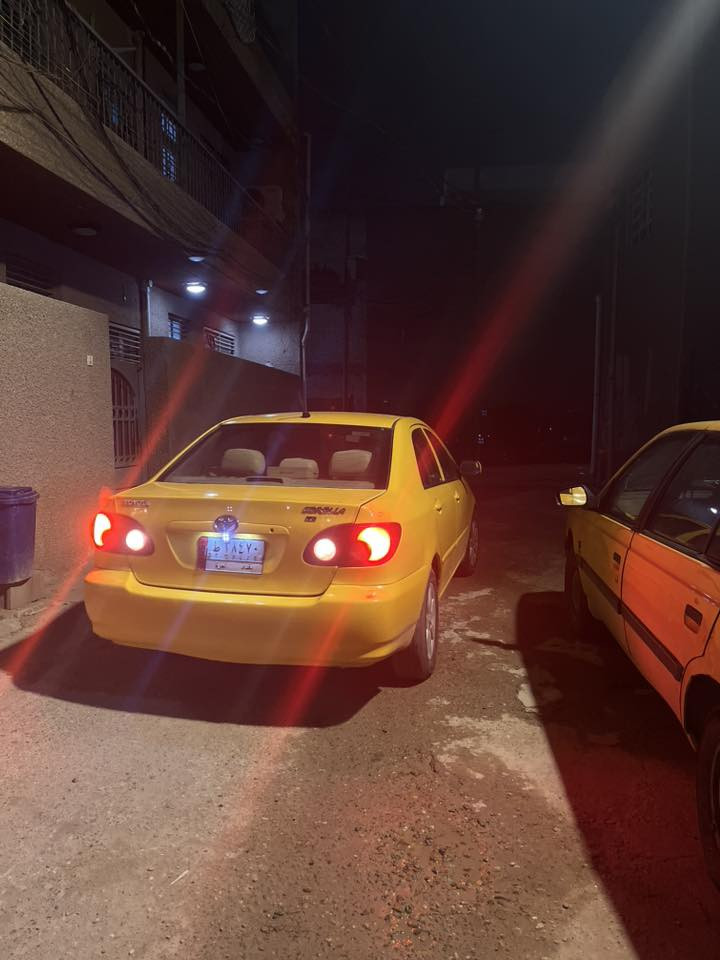 من رخصه الادمن المحترم
كورله نحله 2005 اجرة 
مكينه 1800 
سنويتها لل2028 
مصبوغه عام اثر جراد 
كلشي موضح بلصوره تجي وتشوف بعينك 
سعر 65 وبيها مجال حك الجيه 
المكان بغداد حي تونس افاق عربية 
***********
