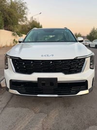 اخوان سورنتو للبيع موديل 2026 محرك 6 سلندر ضمان شركة اكدال السيارة زير...
