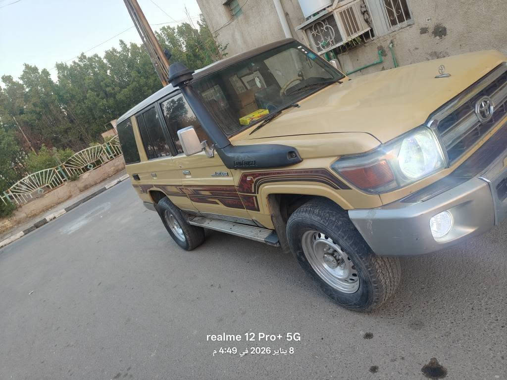 لاندكروز شاص للبيع او مراوس مديل1992 محدثه 2017 سيارة كامله بيها نواقص حداديه صدر وكمبريسر بي ضعف ولباقي سيارة ماشاءالله كير محرك شرط الفحص صبغ عام لجماليه  محرك محور 2500 بطه رقم ديالى مشروع وطني بأسمي بأي محافظه تحول سنويه لغايه 2030 تنتهي سعر 95 وبيها مجال  العنوان بصرة للستفسار
*********** البصرة, العراق
