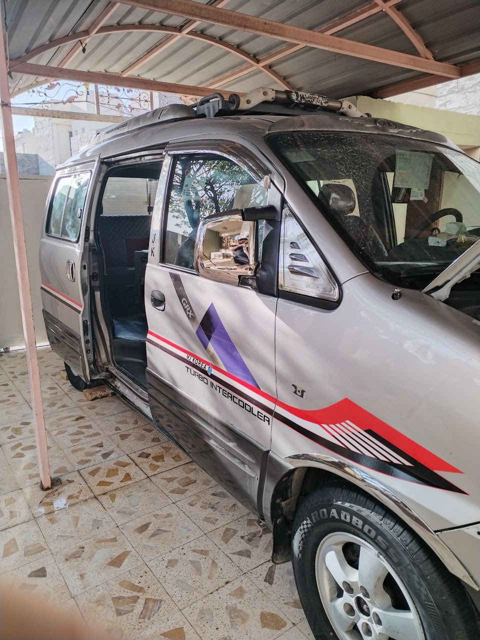 ستاركس 2007جاهزة من كلشي كبل لشارع مكينة لاتنقيص ولاتبخير خير من الله السيارة  ..رقمهة بغداد..
للاستفسار خاص ///***********/
