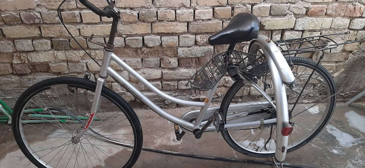 سلام عليكم  بايسكل ياباني باله نظيف جدا 125 بيع مستعجل الزبير مقابل اسواق مشمشة
مكلف بالنشر هذا رقم بية وات ساب  ***********
