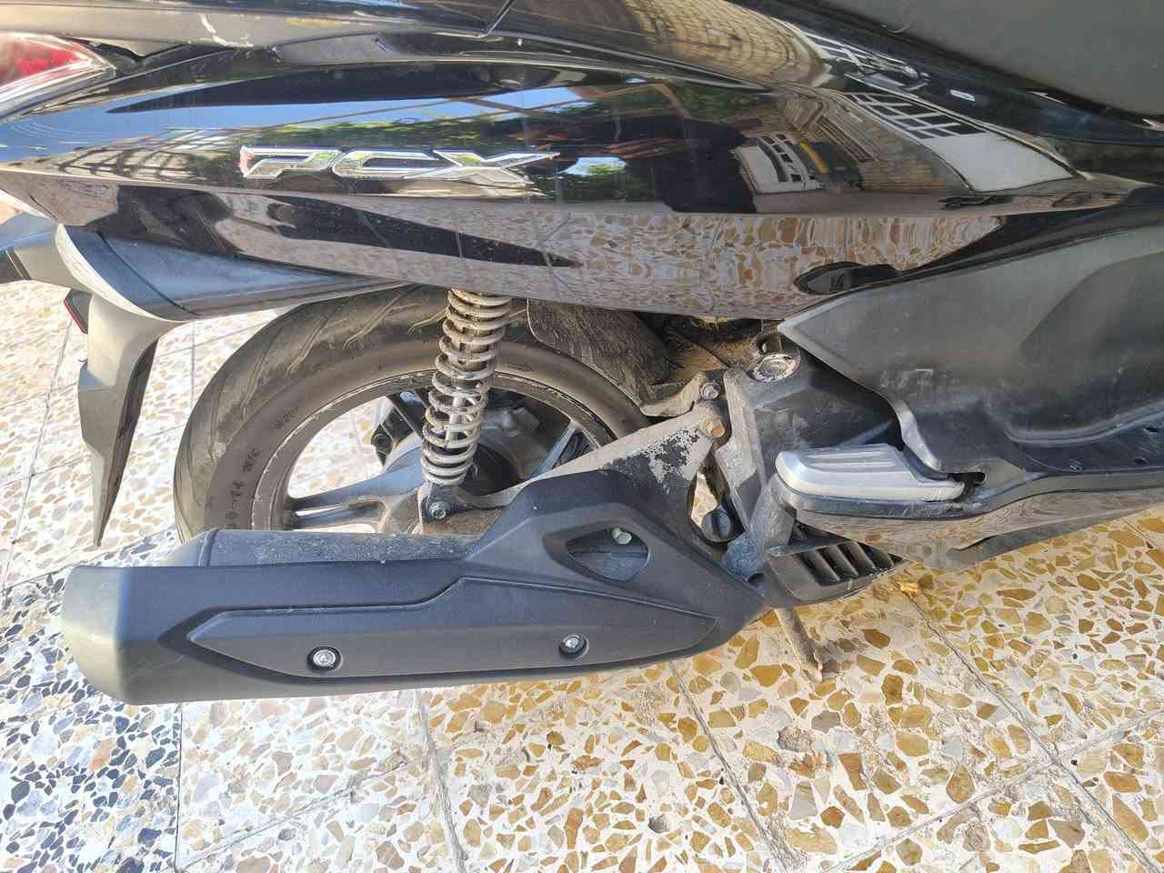 السلام عليكم دراجه pcx
جيل الاول نضيفه مرتبه سعر ١٣٠٠ بغداد


**إذا كنت صاحب هذا الإعلان وتريد حذفه لأي سبب، رجاءا أرسل رسالة إلى الدعم الفني**
