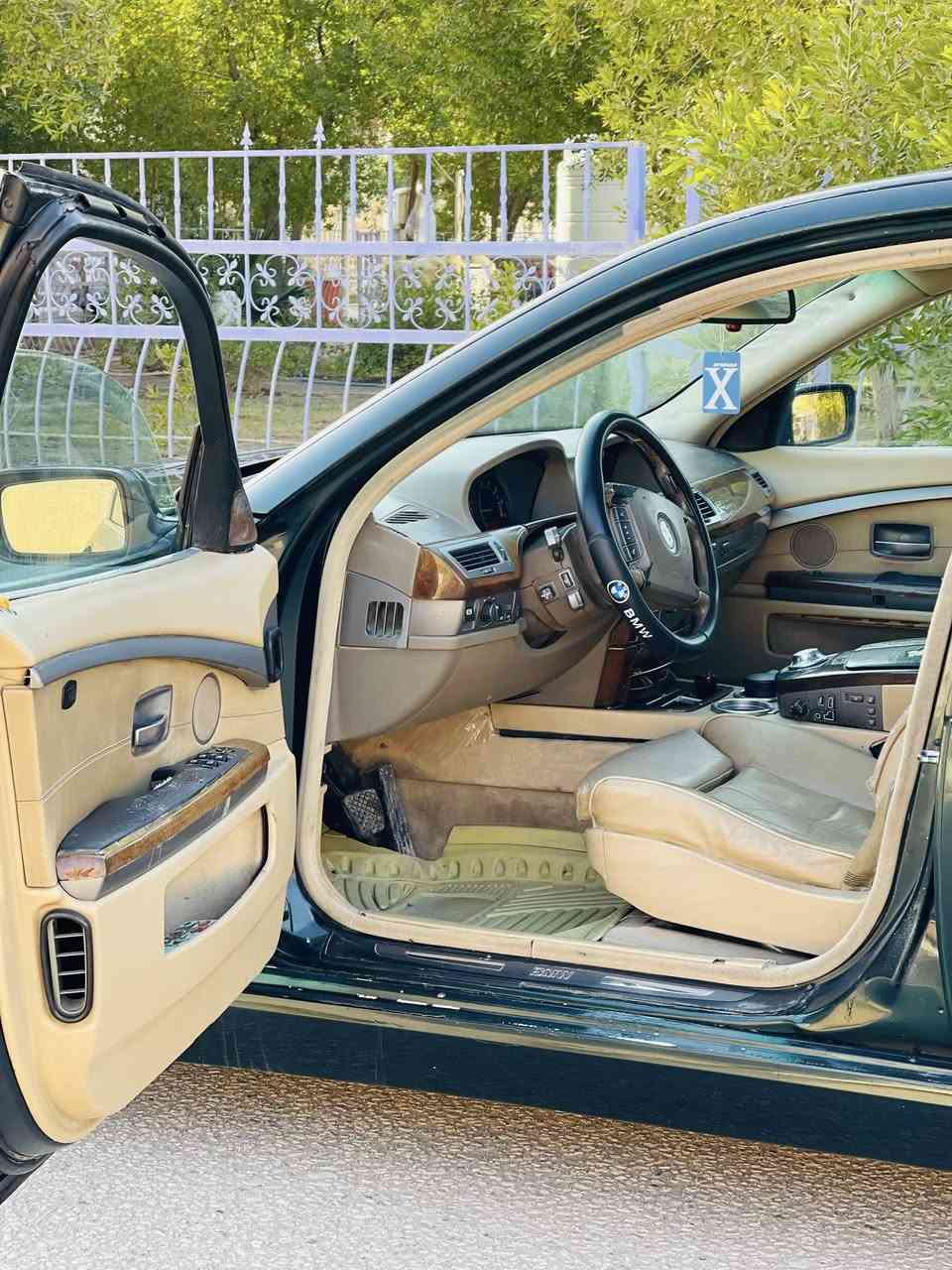 السلام عليكم للبيع أو المراوس
🚗 BMW E65 موديل 2002 محدثة بالكامل إلى 2008
📍 المكان: كربلاء – طويريج
📄 رقم بغداد – مداورة ثاني يوم
السيارة 735
بيها مكينة و كير وضفيرة كاملة مقفلة حجم (45)
الداينمو مي 
السيارة كلش حلوة ونظيفة
المواصفات:
مكينة وكير كلش نضيفات
بردة خلفية كهرباء
سلايت روف
سنتر
جام أوتو
تدفئة كشنات شغالة
جميع الحركات شغالة
كهربائياتها زينة
حدادية أمامية وخلفية تمام 
تخم تاير 19 تو سايز جدد 
الحالة:
مصبوغة عام جماليه فقط
بيها ضرر بالداير مال جاملغ الخلفي اليمين مرجعي نفسه بدون كص والباب الخلف السائق مبدل

النواقص : الطوافه عندي بيها خربطه 
سايد بريك مابي ماطور
خربطة بالبوابات مال التبريد (الدفئة شغالة وما بيها أي مشكلة)
💰 السعر: 100 وبيها مجال
📸 الصور جديدة
👤 الشراي يتصل ويجي يشوف، وبيه خير ويتدلل بالخدمة
📞 للاستفسار الاتصال 
*********** 
***********
