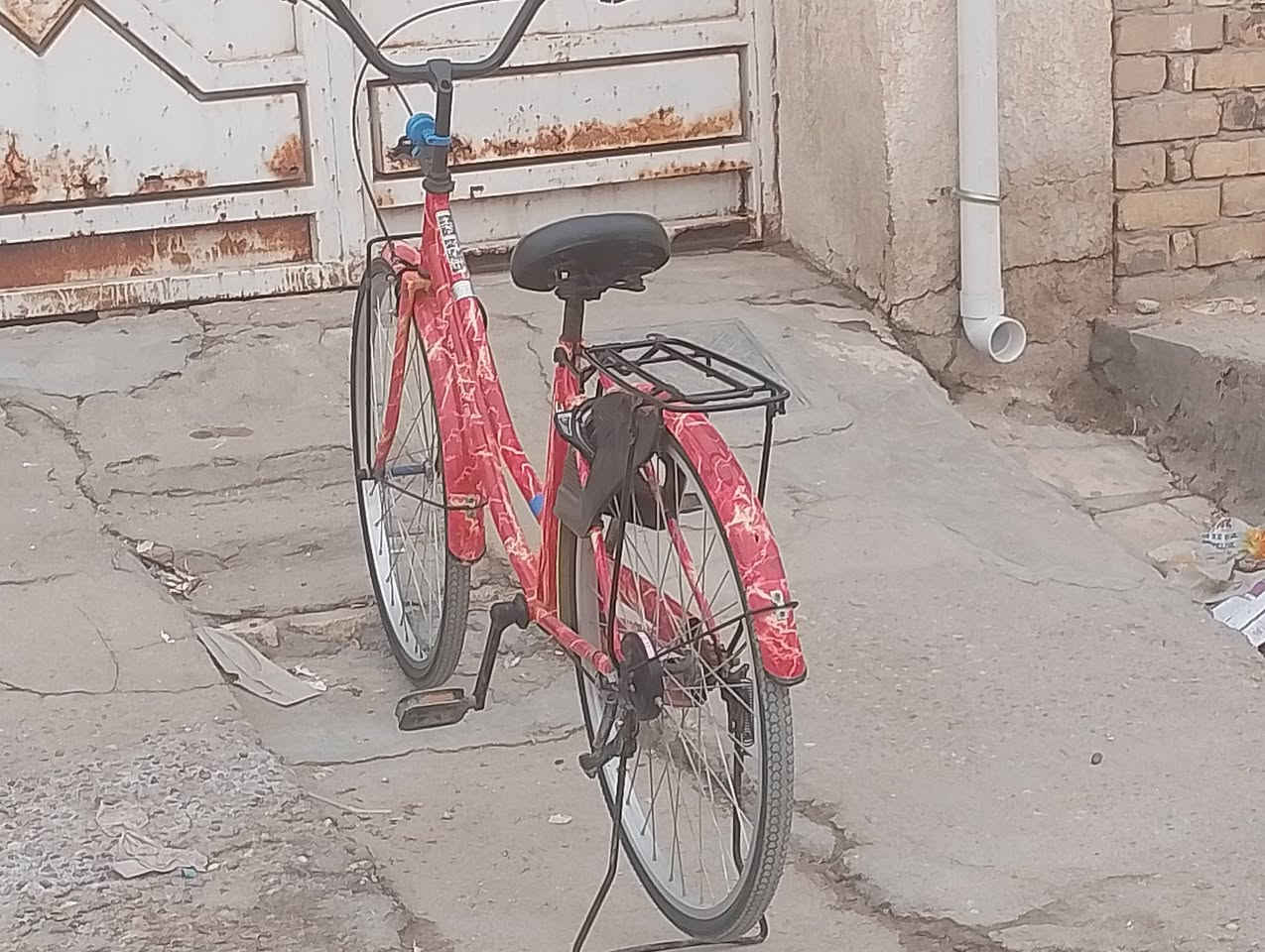 السلام عليكم ورحمه الله وبركاته
صلوات على الحبيب المصطفى عبد الزهراء بايسكل حجم 26 هنا يابان يحكي ويسولف وسعره ببلاش يا بلاش فول نظافه زلق ماي سعره 155 وبي مجال ابو الخدمه ومكاني ميسان حي الحسين  للتواصل على الرقم ***********. وتدلوون
