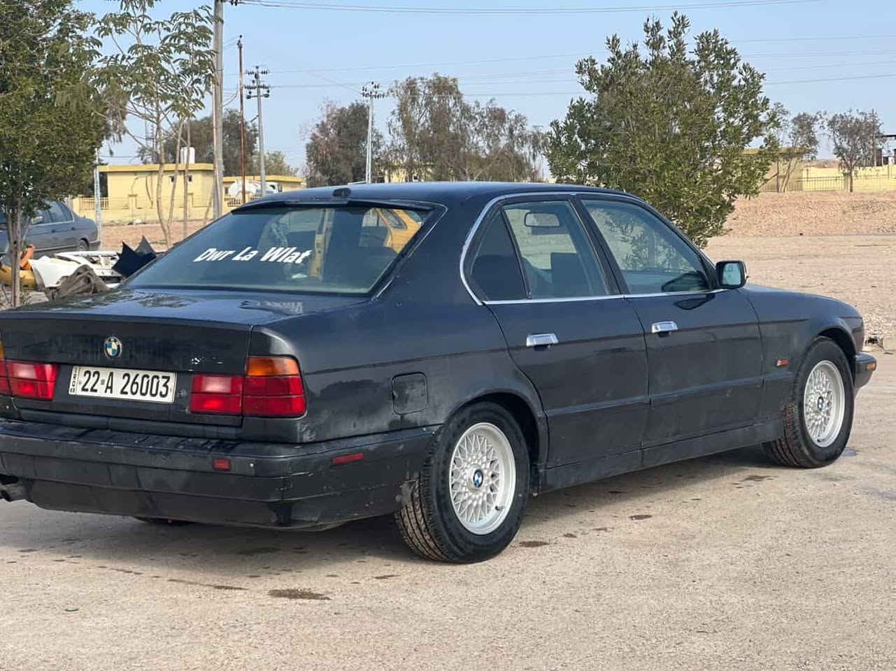 ‏Bmw
‏525i  
1994 اصل اصل 
كير اوتو 
وضعيات sport شغال 
جام امامي كهرباء 
لون اسود 
 مكينةمسكر دجتال 
فول كهرباء نضيفة
دبل ايرباك   
ضربة كص موس مابيهة ابداً 
شواصي نضيفة مامضروبة 
صدر امامي جديد 
صبغ عام  
سلايد طگتين 
كير مكينة شرط وضمان 
غرفة داخلهة جديد ب9 ورقات 
تخم تايرات جديد شديت 
رقم اربيل 
سنوية لحد 2030 جديدة 
تحويل بشرط 
تبريد فول 
سيارة مرتبة مامتعوبة
مكاني ديالى 📍
سعرهة (  $80  )ومجال 
اي استفسار على الرقم :
واتس اب : ***********
رقم هاتف : ***********
