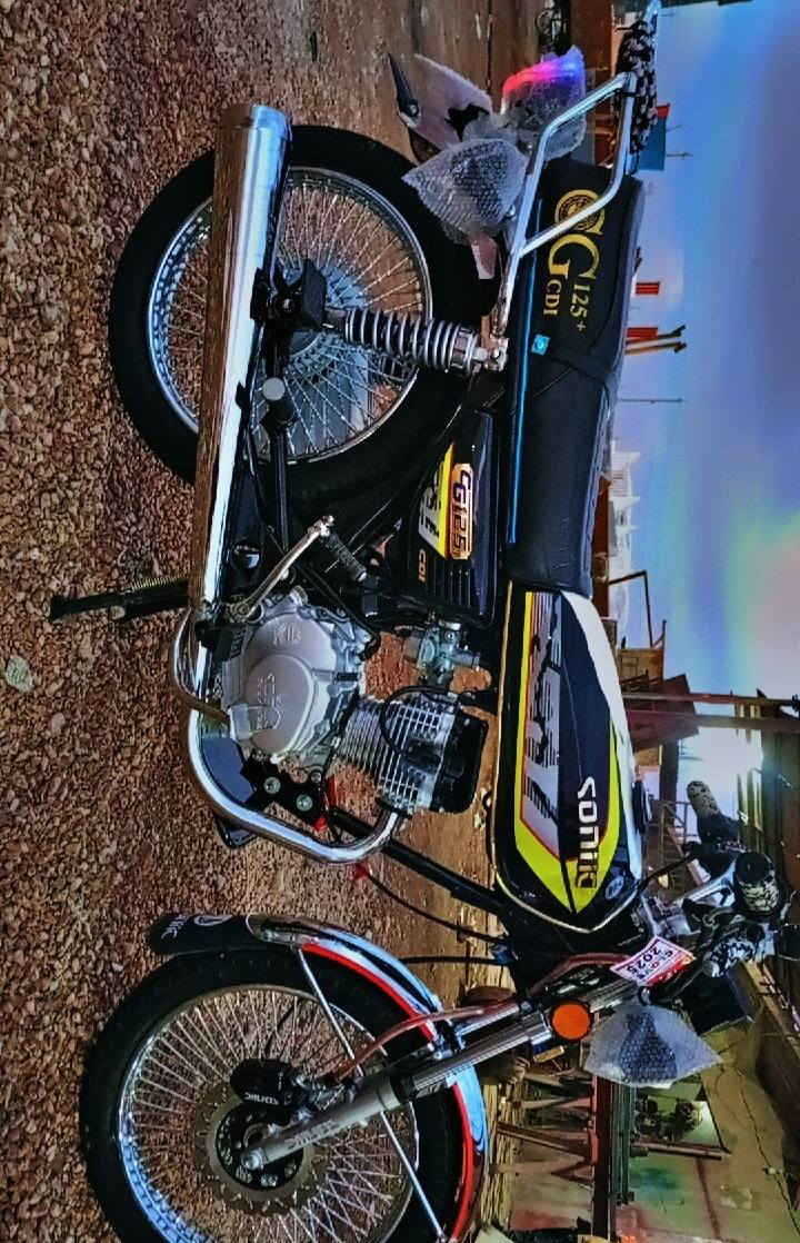 للبيع دراجه سونلك24  اربعه كير
دشبول اكتروني من ضمنه امبيثري 
 مكفوله بعده عله وضع الشركه 
 ماشيه 3000

للتواصل (***********)
