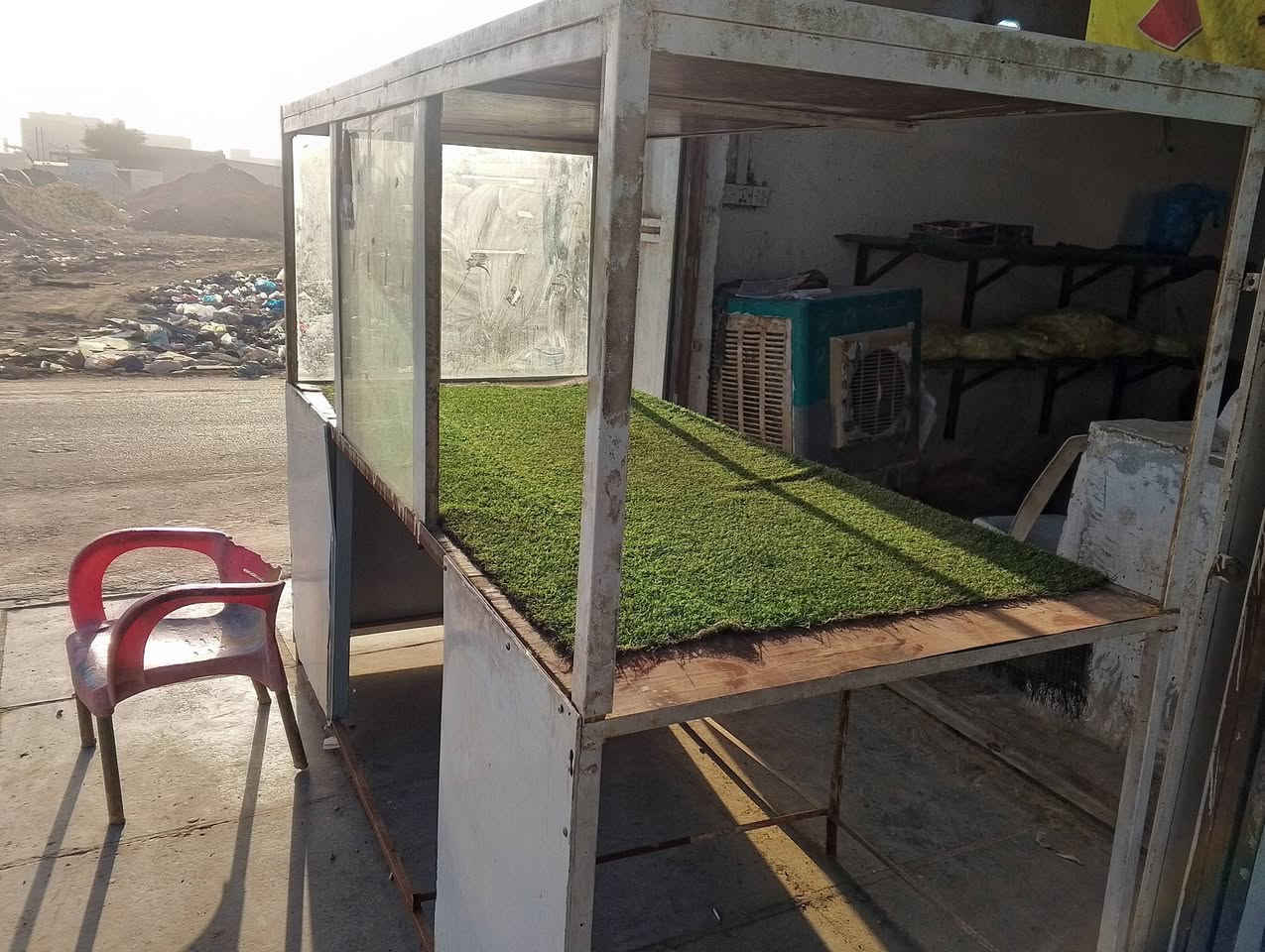 ساحبات بيهن عطل ما اعرف شنو 5ساحبات ومع ميز لبيع، ***********
