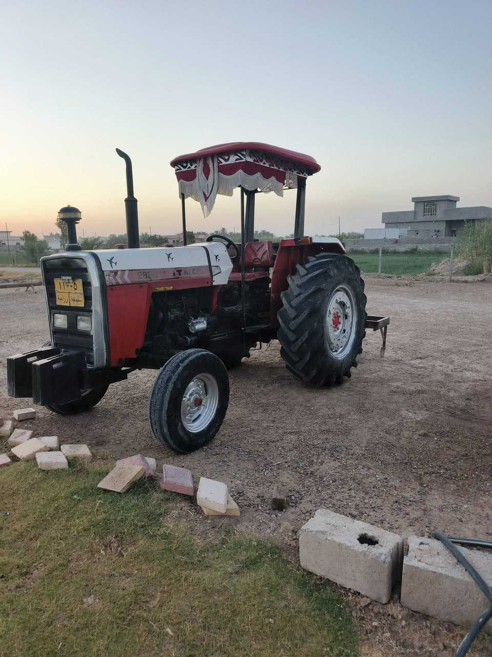 موجود تركتر فوركسن ايراني 2013
بدون عده 
السعر 11
***********
