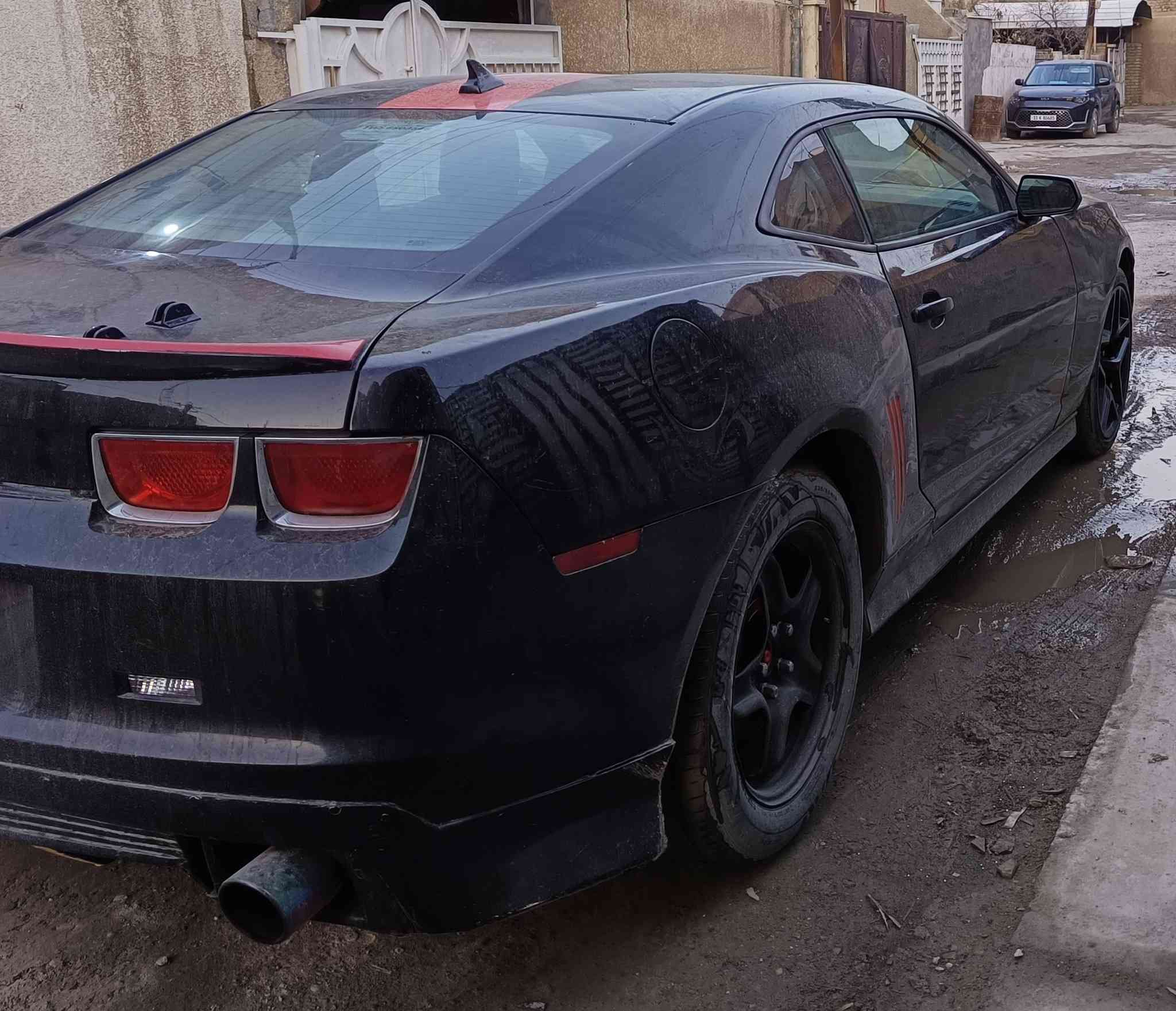 كمارو موديل ١٠ محرك ٦ سلندر السيارة متروكة يرادلها بعض الترتيبات حاليا شغالة وجاهزة من كير ومحرك وحدادية رايدها ب ٦٧ ورقة فقط مكاني بغداد جديدة ***********
