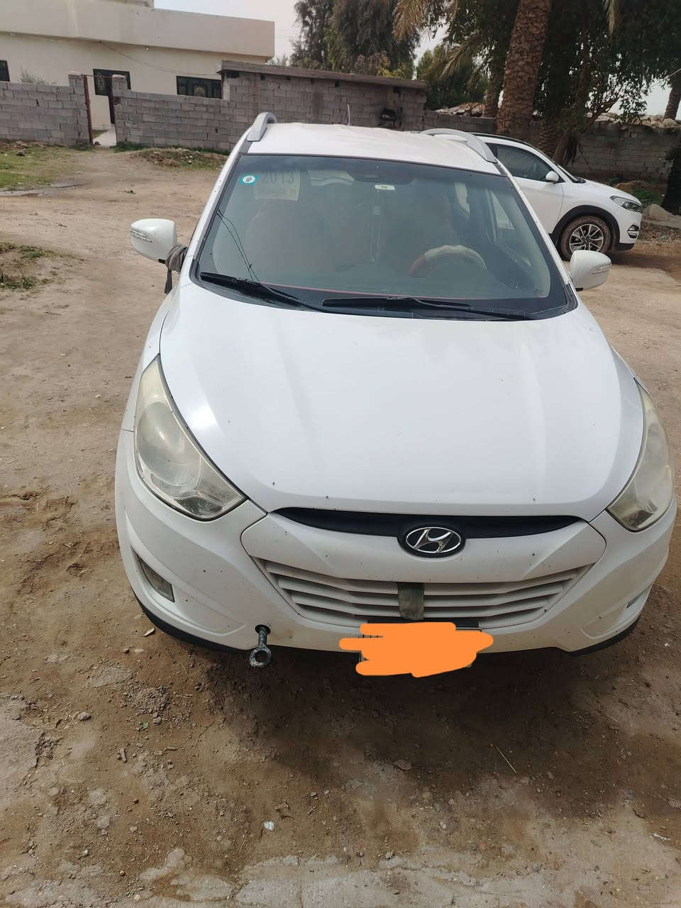 السلام عليكم ورحمة الله
عيدكم مبارك وكل عام وانتم بخير
توسان ٢٠١٣
ابيض رقمها بغداد
كفاله عامه
بارد جدا قليل مابين بالصورة مكان البارد بالجنطه
السيارة وصخة شويه بسبب الأمطار
بالحقيقه احلى
سنويه لحد ٢٠٢٨
سيارة باسمي
سعرها ١٥٠ وبيها مجال قليل
لاستفسار ***********
أخوتي الي تعجبه يتصل والي يشوفها ماتفيدة رحم لوالديكم بدون تعليقات سلبية
