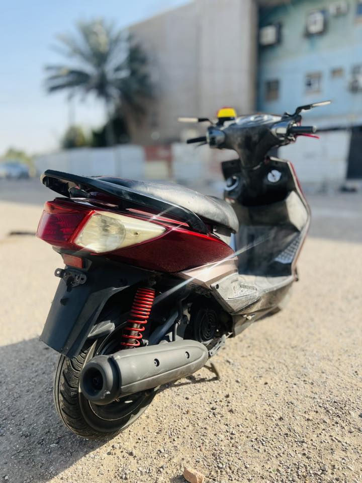 سكنس فحل نوزل خطين  موديل 2012 ياباني قبق نفخ  ستاند حساس دراجه معدل يخبل صوت ناعم كفرات  مستبدله تايوان ولقديمات موجوده كهربائيات كلها شغاله عل فحص اي نقص ماكو بيها كامله بيها امرايات ام الاشاير دهن امزويل بانزين محسن دراجه خرسه نكره سلف وهندر بكل وقت
عنوان بغداد العامريه ٨٥٠ بيها مجال
***********
