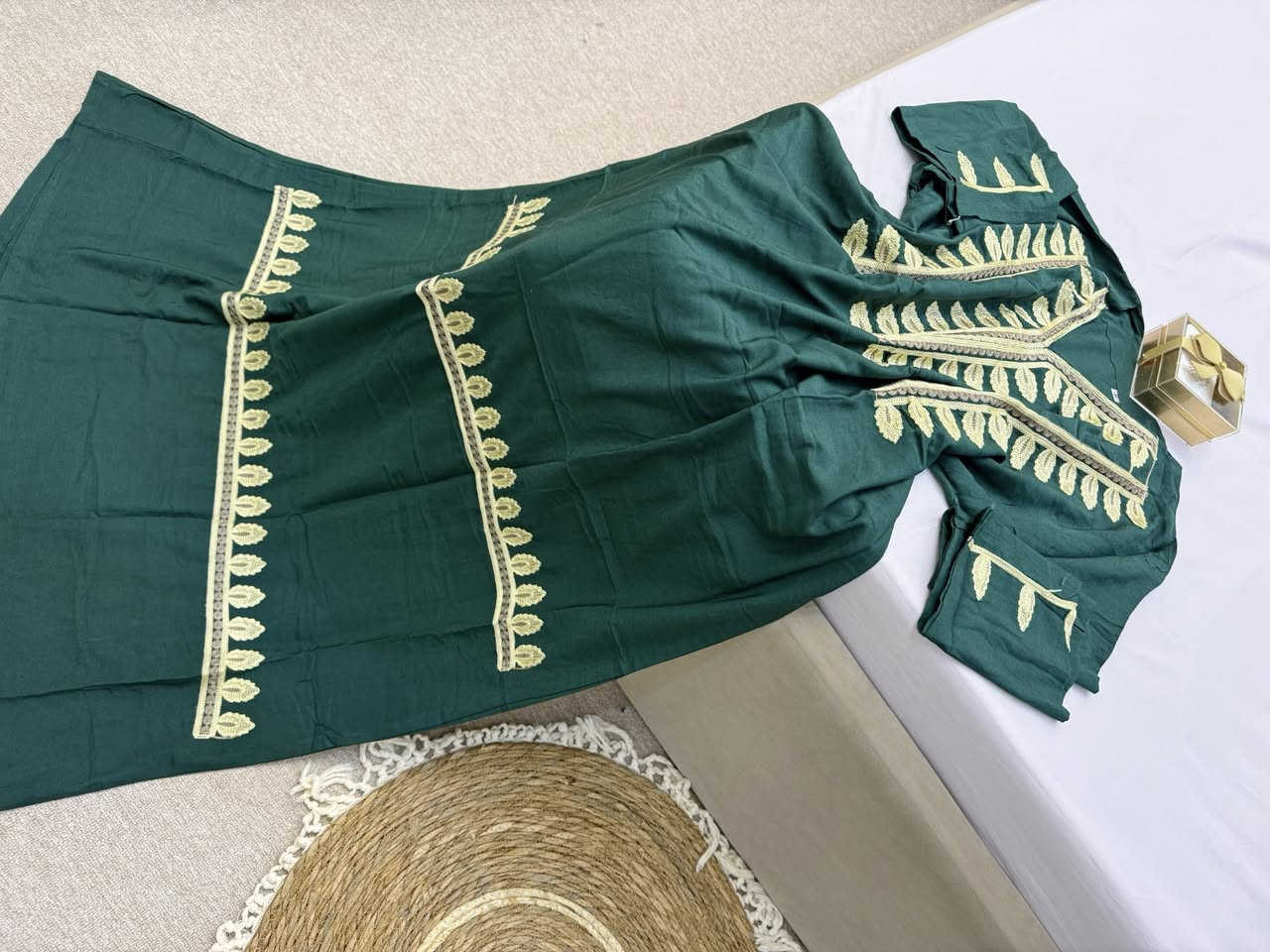 كشمیری تایبەت بە داشكاندنەوە نرخی تەنها ١٢ هەزار


**إذا كنت صاحب هذا الإعلان وتريد حذفه لأي سبب، رجاءا أرسل رسالة إلى الدعم الفني**