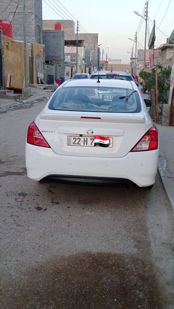 سلام عليكم نيسان سني هندي بليتة زركة مديل ٢٣ سيارة جاهزة كير مكينة تبريد حدادية لاضربة ولاتبديل بس خشم البنيد شوية ولباقي كفالة سنوية ٢٨  سعر ١١٥ وبيهة مجال بصيط انة مكلف بل نشر هاذ صاحب السيار ***********
