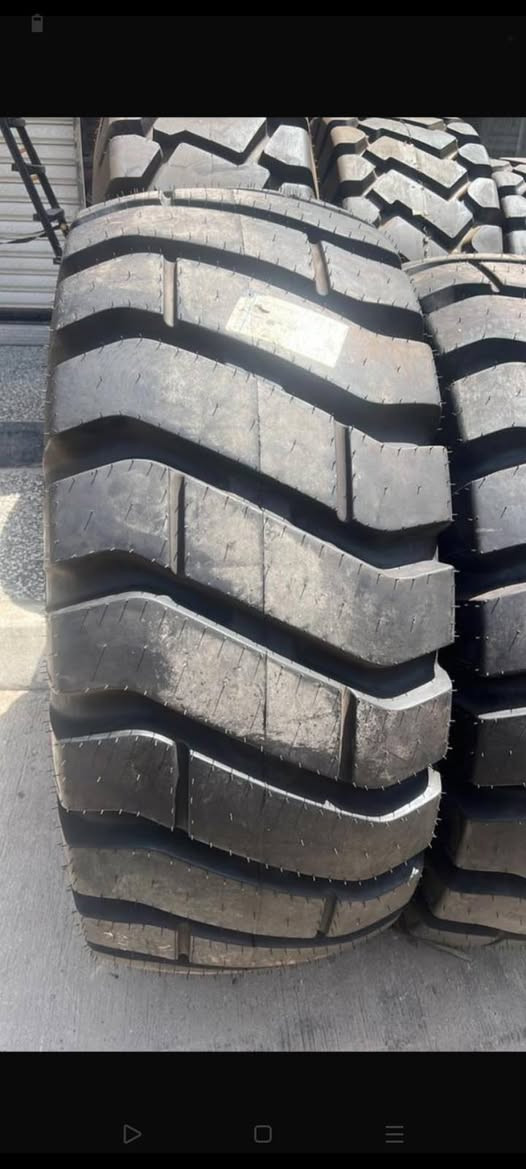 السلام عليكم تعلن مكتب السلام لتجارة الاطارات اونكس كفاة عالية جودة شركة لولوة الشارقة الاطارات هايلوكس وزن ثقيل العنوان بغداد مجمع مشن يوجد توصيل جميع محافظات لتواصل ***********
