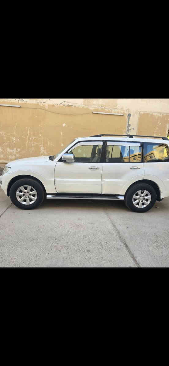 سلام عليكم
باجيرو خليجي لون ابيض ٢٠١٨ خليجي كويتي 
مكينه ٣٥٠٠ فتحة سقف مري شفط الخ
السياره كفاله عامة  رقم اربيل باسمي 
مكان السيارة بغداد 
السعر٢٠٠$ 
هاتف ***********
