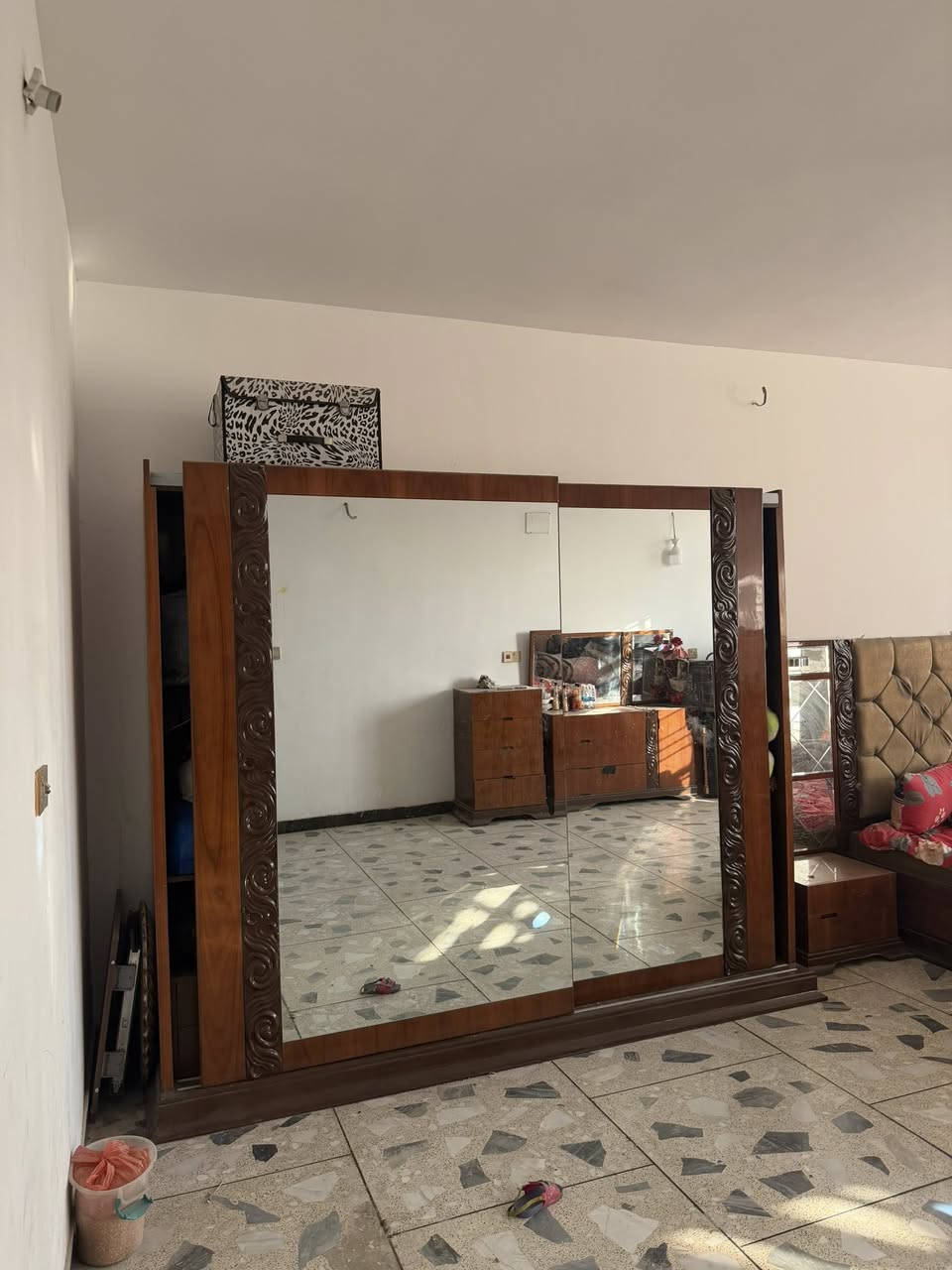 غرفه للبيع بسبب ترك البيت سعرها 350 عنوانها بلديات شارع المصرف يم حسن وحسين الي يريدها يدخل خاص


**إذا كنت صاحب هذا الإعلان وتريد حذفه لأي سبب، رجاءا أرسل رسالة إلى الدعم الفني**