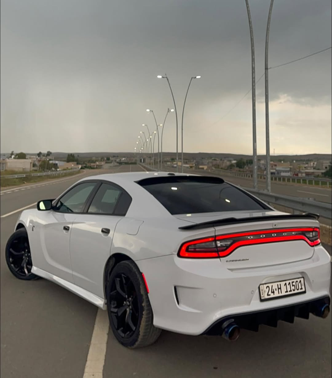 دوج چارجر 2015 
الفئه: sxt
المحرك:3600
اللون : ابيض 
ماشيه 172 mi حقيقي!
المواصفات :
فتحه سقف 
كشنات حضن 
كشنات ميموري خزن 
كشنات جلد (بلادي)
تدفئه وتبريد الكشنات 
تدفئه ستيرن 
حساس خلفي مع الكاميرا 
گير طياره 
شاشه چبيره 
هيتر مرايه جانبيه 
تشغيل عن بعد
السياره كلين تايتل ضررها فقط جاملغ امامي جهة السائق موجوده بالصور + بيهه ملاحظات
گير . محرك . حداديه . تبريد . كفاله
السياره على وضع الوكاله  من گير ومحرك وبدون برمجه . واستخدام شخصي
السياره جاهزه من جميع النواحي وعليها ادامه كامله + شرط التحويل
السعر : 197 وبيهه مجال للشراي 
مكان السياره : الموصل
للاستفسار : 
***********
***********
ملاحظة: مكلف بالنشر فقط
