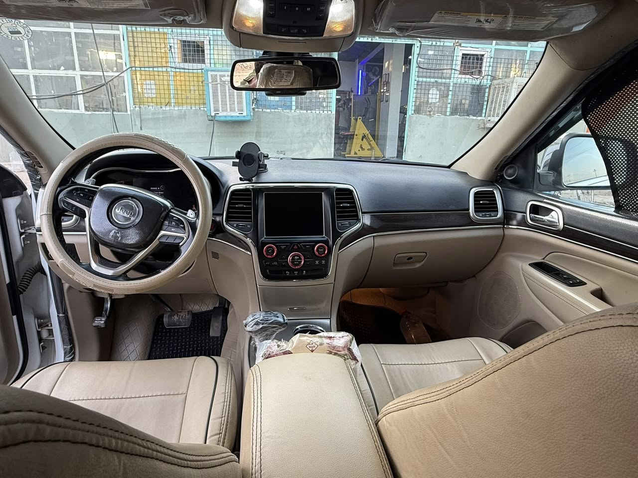 للبيع جيب موديل 14فول موصفات بانو راما دبل سلايت بيهاجاملغ وبوند رش بدون دواخل شرط محرك كير صدر لايت زينول ماشيه160 بيع ومراوس يرهم حسب القناعة***********
