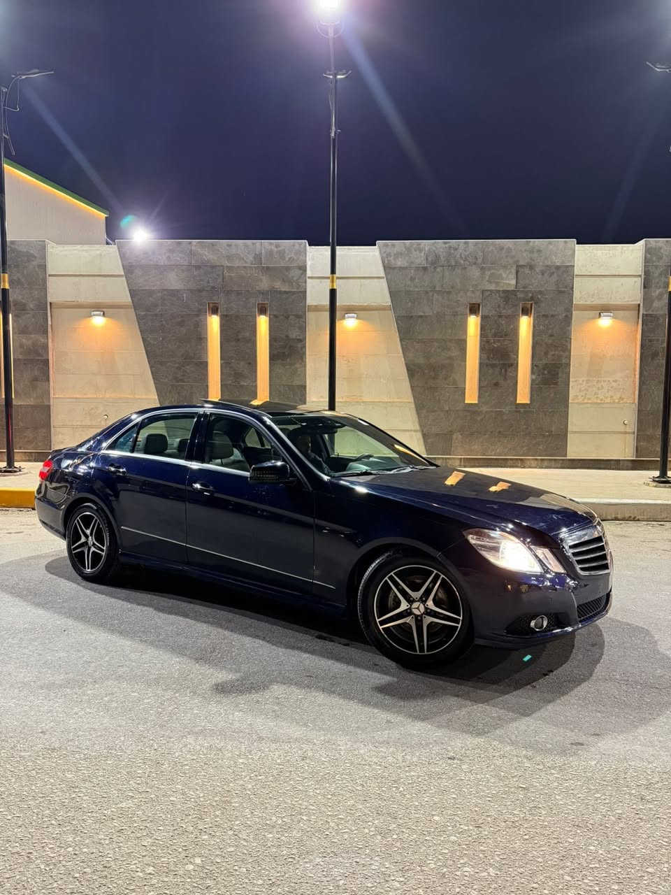 سلام عليكم
للبيع او مراوس مارسيدس E350  2010

فول مواصفات بيهه نواقص بسيطه 
بيهه قطعتين صبغ وارد امريكي 
عنوان بغداد شارع فلسطين 
سعر 155 ورقه 
***********
