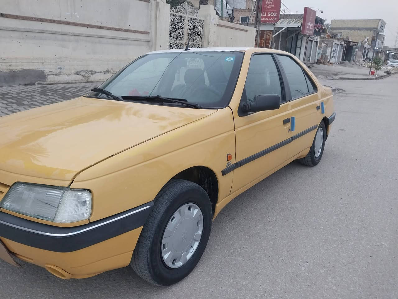 السلام عليكم
بيجو 405 موديل 2012 رقم نجف انجليزي 
السياره مكفوله من الضربه والصبغ 
مصفره هيئة وغرامات بأسمي 
السعر 35 ورقه وبيه مجال قليل 
*********** مكاني كوفه
