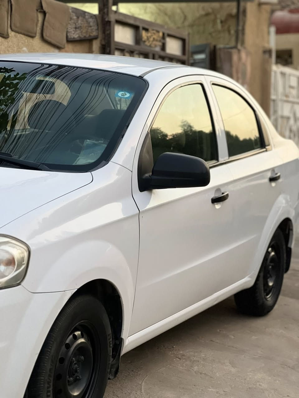 السلام عليكم
افيو 2011 خليجي محرك مفتوح #كير_عادي 
رقم كربلاء باسمي 
السيارة بيها قطعه وحدة باب الصدر مرشوشة نصها 
معروضة 69 وبيها مجال 
مكاني بابل مركز الحلة 
***********
