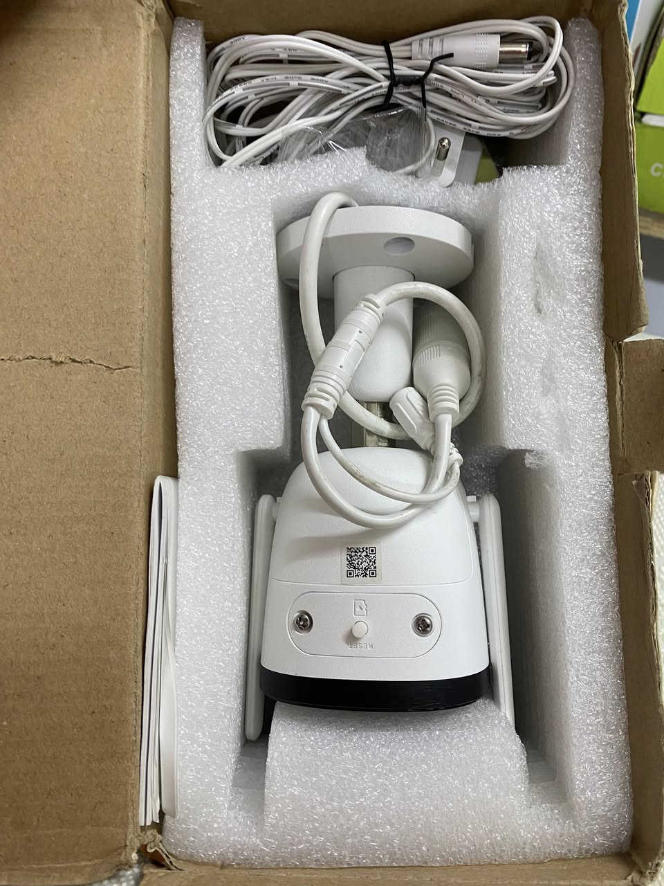 السلام عليكم 
كامره ايمو واي فاي  (imou) 4mp|2k  زاويه 3.6 حديد
مامقفوله وجديده شغاله ميه بالميه 
السعر ٤٠ قفل الشراي يتفضل خاص او يخابر 
*********** موجود واتساب همين
