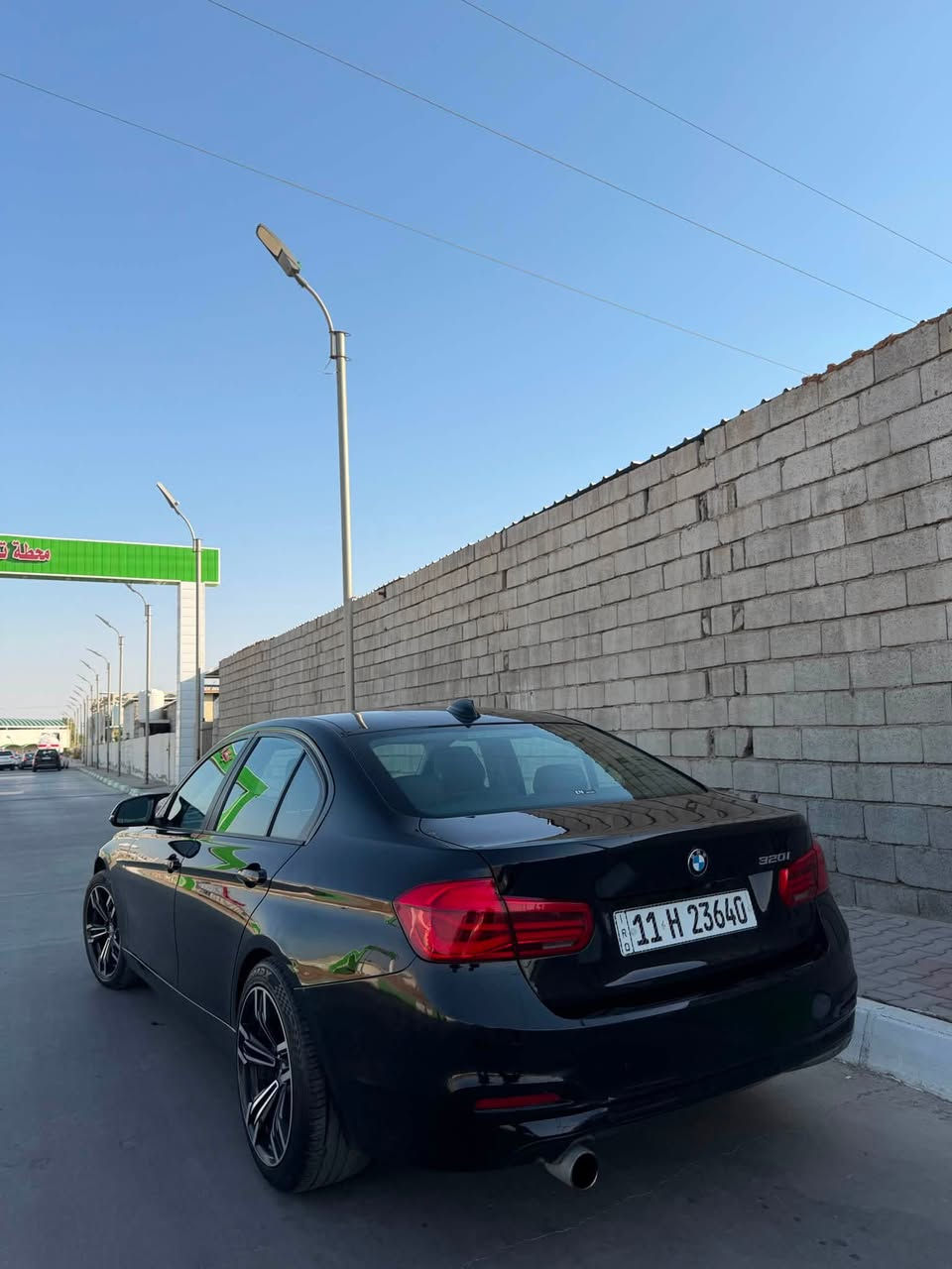 السلام عليكم 

BMW .320i .2018 

4 سلندر تيربو 🚀

مكينه وكير كفاله 

صدر ومكيانيك كله جديد

تخم تاير جديد 

رقم بغداد الدولي الجديد باسمي. 

هزه جديده

السعر 18.500$ بيها مجال بسيط جدا 

ديالى بعقوبه 
***********
