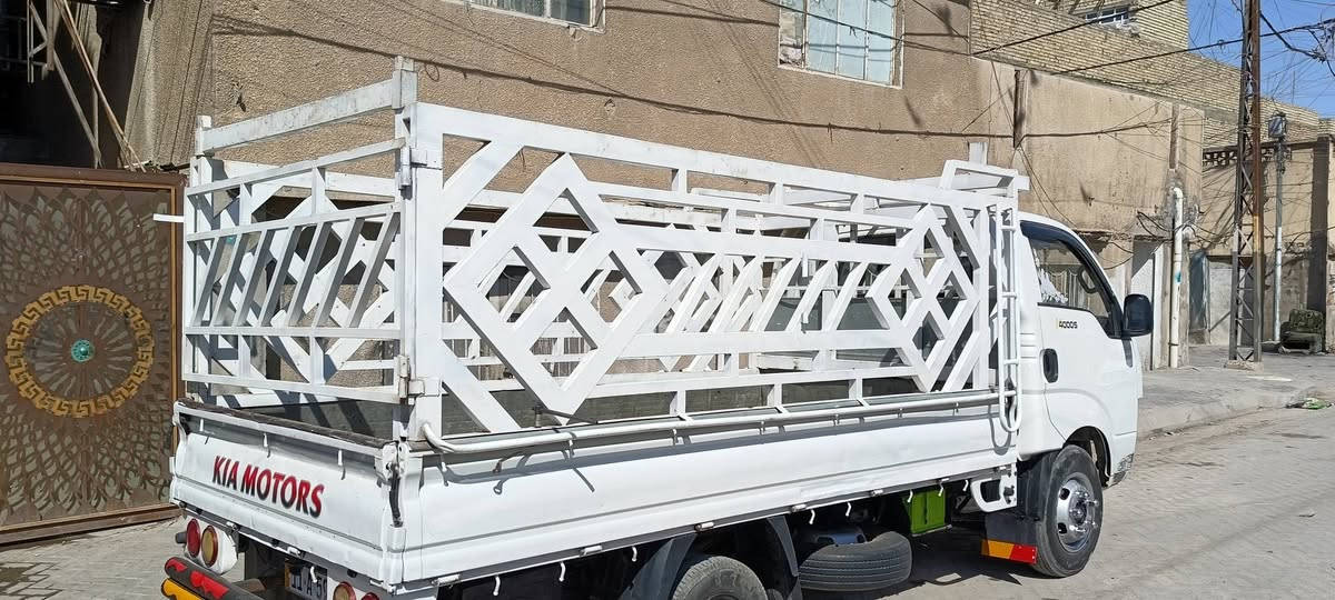 غراض فحل تك 8 جنكال للبيع
صفاح + باب خلفي 200 الف 
محجر 250 الف
دعاميه 40 الف 
مكانهم مدينة الصدر 
***********
