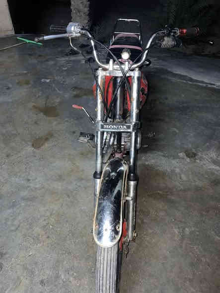 لبيع والمراوس نامي موديل ١٥ نضيف  لا صرف ولا بخار شرط سرعة لايت يشتغل سعر ٢٨٠ وبيه مجال لطيبين

العنوان ديالى ناحية جباره ***********
