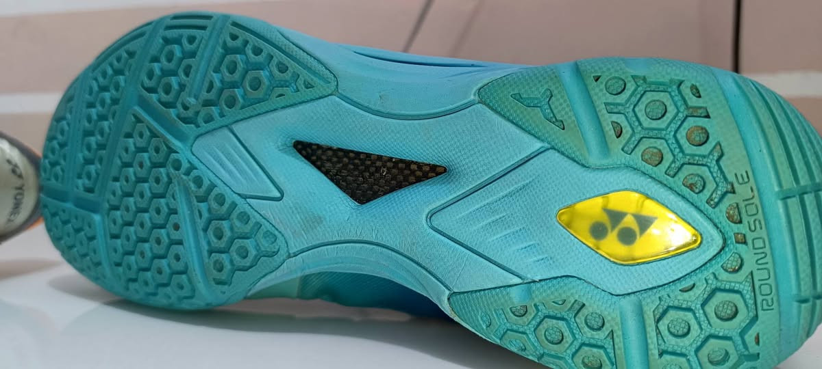 حذاء يونكس اصلي فيتنامي الصنع حجم 43 نظافة 90% السعر 65 الف النجف, العراق


**إذا كنت صاحب هذا الإعلان وتريد حذفه لأي سبب، رجاءا أرسل رسالة إلى الدعم الفني**