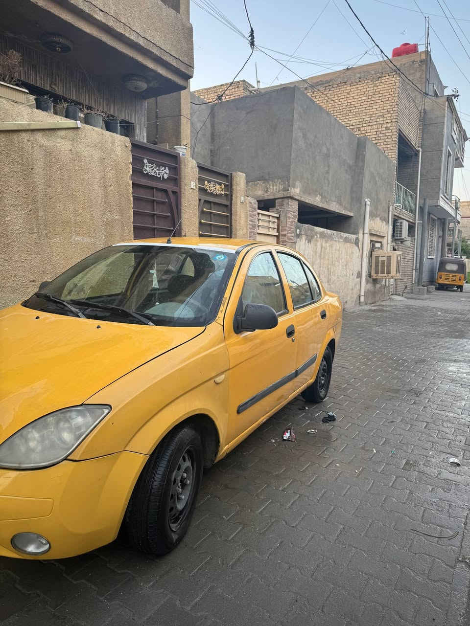 طيبه 15 بسمي هزة جديدة
كير مكينة تبريد مكفولة 
جامة امامية و خلفية جديدة و زوج تايرات امامية جديدة 
عن الحلال والحرام جهة وحدة من الشاصي و مصلحة
و داريم شفت تعبان من جهة وحدة
رايدها ب 30 مكاني بغداد 
***********
