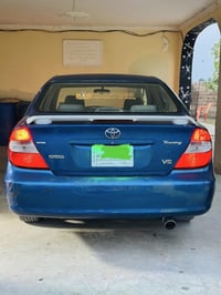 كامري ٢٠٠٣ • ٦ سلندر • رقم بغداد